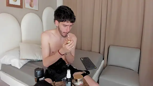 Jason 23   online show from April 12, 1:36 pm