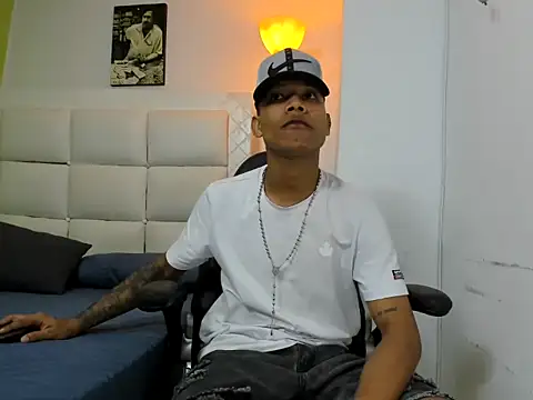 emanuel 23cm online show from February 28, 2:22 am