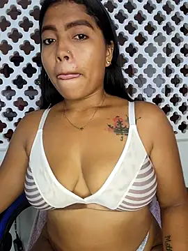 Coraline em online show from March 25, 6:07 pm