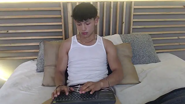 clark ken01 online show from March 2, 8:49 pm