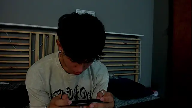 clark ken01 online show from April 17, 9:50 pm