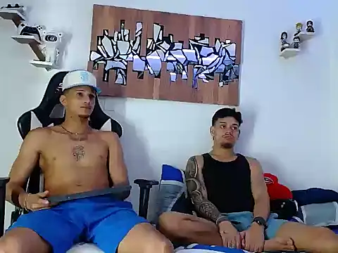 AdamsDvi online show from March 12, 4:44 pm