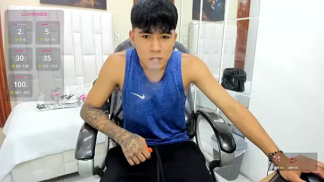 Thiago collinss online show from July 15, 10:39 pm