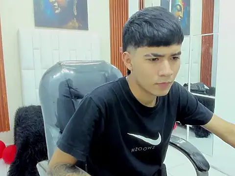 Thiago collinss online show from March 3, 10:17 pm