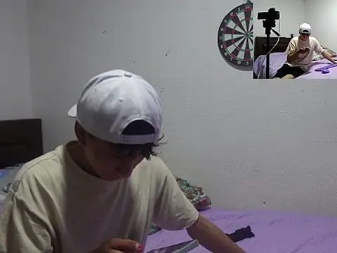 Trevordonson milf online show from March 4, 2:41 am