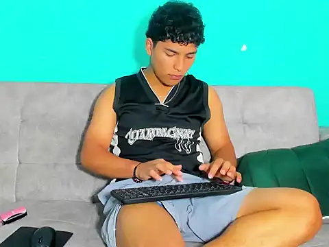 Snapshot of Brandon_Wesly chatting on February 28, 3:00 pm Brandon Wesly online show from February 28, 3:00 pm