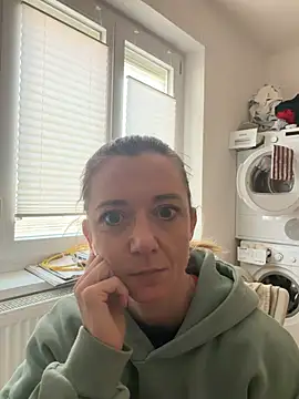 FitAnna online show from February 28, 1:22 pm