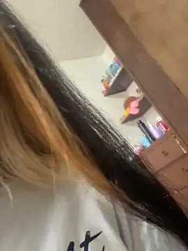 Sara 92 online show from March 24, 9:37 pm