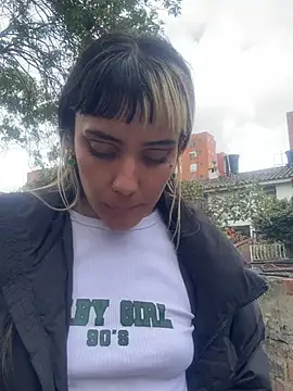 Sara 92 online show from May 12, 4:46 pm