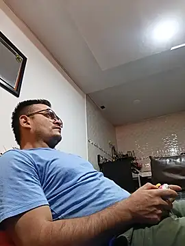 Snapshot of Edwin_Q chatting on July 15, 2:02 pm Edwin Q online show from July 15, 2:02 pm