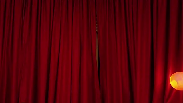 Snapshot of Mia_Benett_ chatting on April 18, 1:13 pm Mia Benett online show from April 18, 1:13 pm