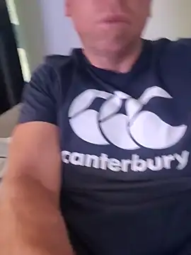 Snapshot of Melbourneguy101 chatting on February 25, 2:23 am Melbourneguy101 online show from February 25, 2:23 am