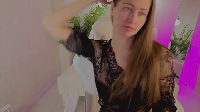 Snapshot of Bella_McKenzie chatting on March 2, 1:39 am Bella McKenzie online show from March 2, 1:39 am