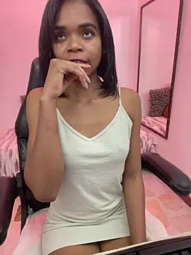 camila avila online show from March 31, 3:30 am