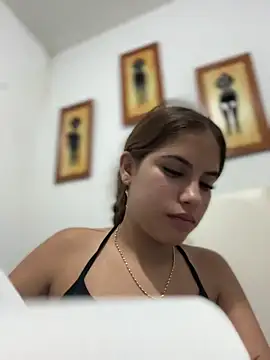 MiluRossee online show from March 20, 4:46 am