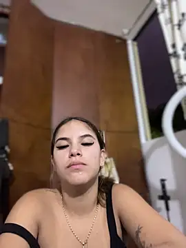 MiluRossee online show from March 26, 11:35 pm