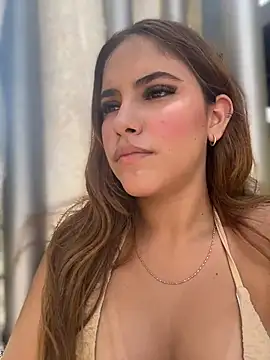 MiluRossee online show from March 4, 8:05 pm