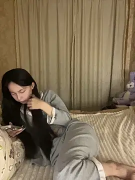 DD-5200 online show from April 7, 9:16 pm