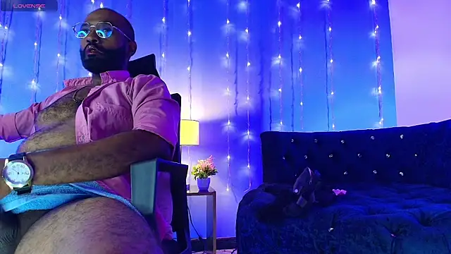 LOGAN ADAMS27 online show from March 12, 1:11 am