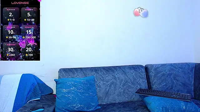 dulce petite69 online show from April 17, 6:16 am