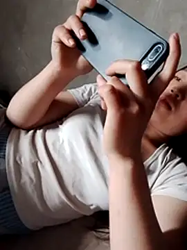 Miu la online show from April 4, 1:56 am