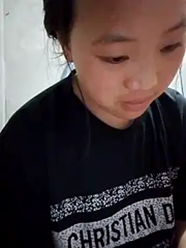 Miu la online show from April 3, 1:50 pm