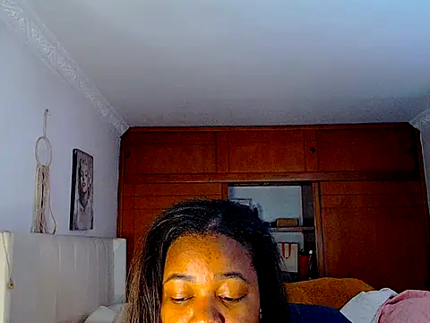 Snapshot of I_Am_Babby_g chatting on February 25, 4:23 am I Am Babby g online show from February 25, 4:23 am