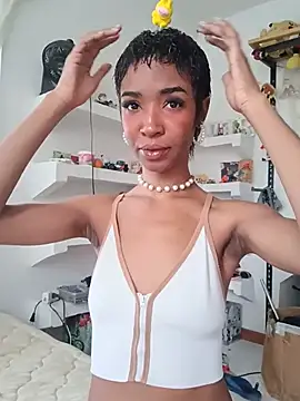Snapshot of TinnaPeyton chatting on June 3, 2:18 pm TinnaPeyton online show from June 3, 2:18 pm