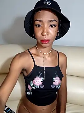 TinnaPeyton online show from May 10, 11:17 pm