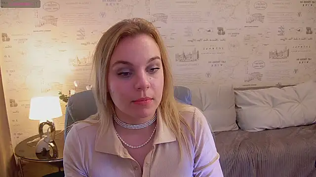 Glow Margo online show from May 11, 1:07 am