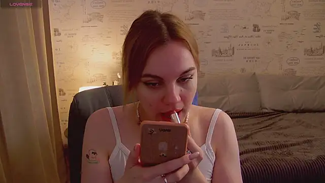 Glow Margo online show from May 13, 1:12 am