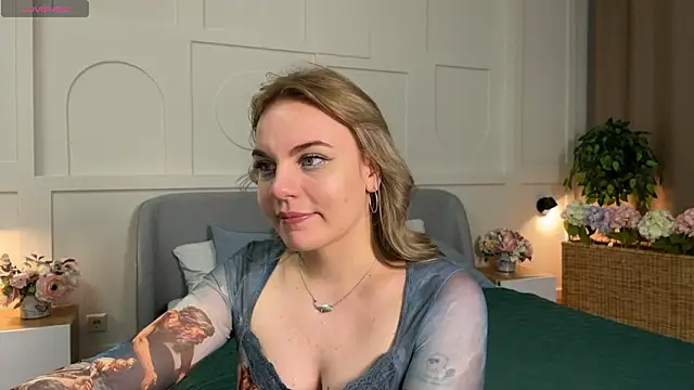 Glow Margo online show from February 28, 1:16 am