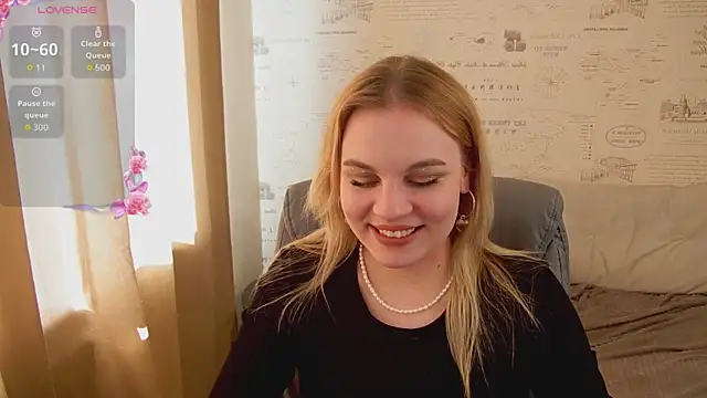 Glow Margo online show from June 19, 1:11 am
