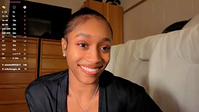cutieeeva1 online show from April 12, 2:48 am