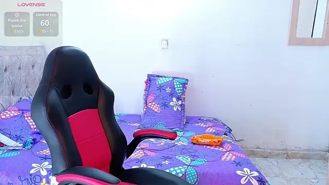 greys02 online show from March 31, 5:20 am