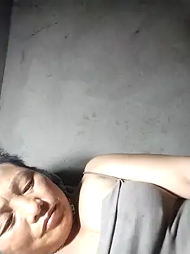 Lucie Fuzk online show from April 13, 2:10 pm