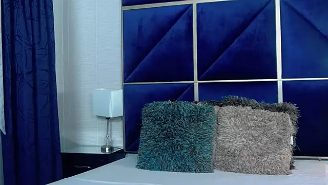 AmberDiamont online show from April 8, 7:04 pm