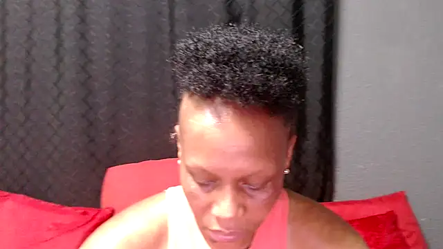 MistressShirleyXXX81 online show from March 13, 9:31 pm