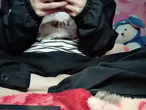 Snapshot of Angela203 chatting on February 25, 9:09 am Angela203 online show from February 25, 9:09 am