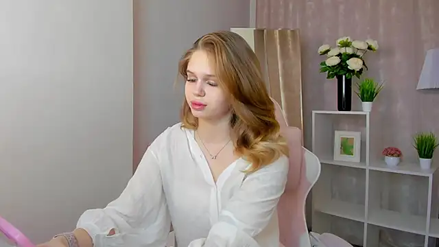 Kiva Rice online show from March 12, 1:33 am