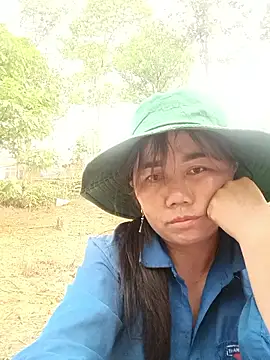 lyly sexx online show from March 27, 8:26 am