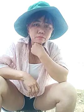 lyly sexx online show from April 12, 1:53 am