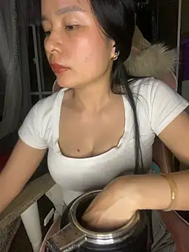 Ivy Trix2 online show from March 14, 4:57 pm