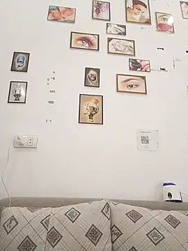 Ivy Trix2 online show from March 3, 3:02 am