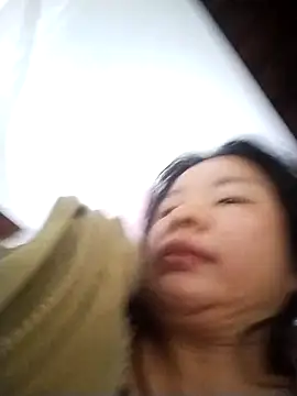 Ivy Trix2 online show from March 10, 4:05 am