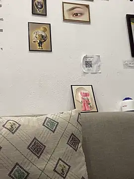 Ivy Trix2 online show from March 25, 3:33 pm