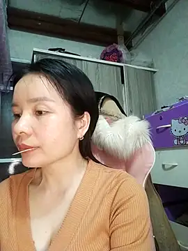 Ivy Trix2 online show from March 19, 2:50 pm