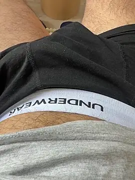 portostrip online show from April 4, 2:01 pm