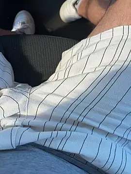 portostrip online show from April 8, 1:56 pm