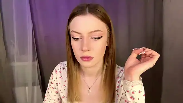Rosalielue online show from May 17, 7:03 pm